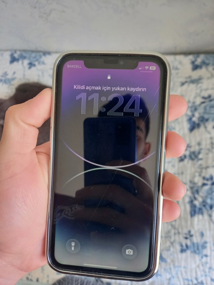 Apple iPhone 11 64 GB