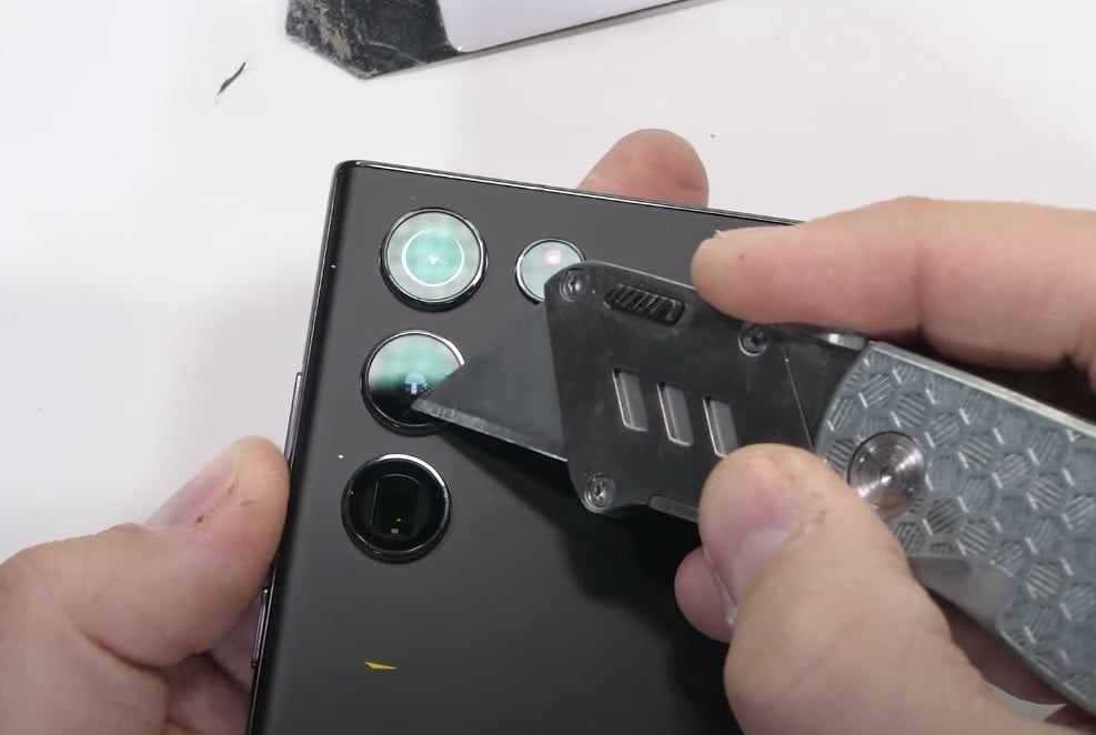 Samsung Galaxy S22 Ultra успешно прошел испытания на прочность