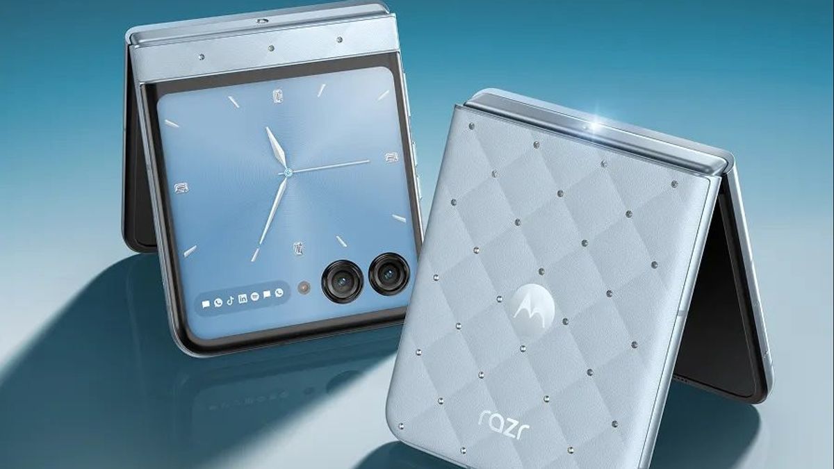 motorola-swarovski-ile-geri-qayidir-yeni-model